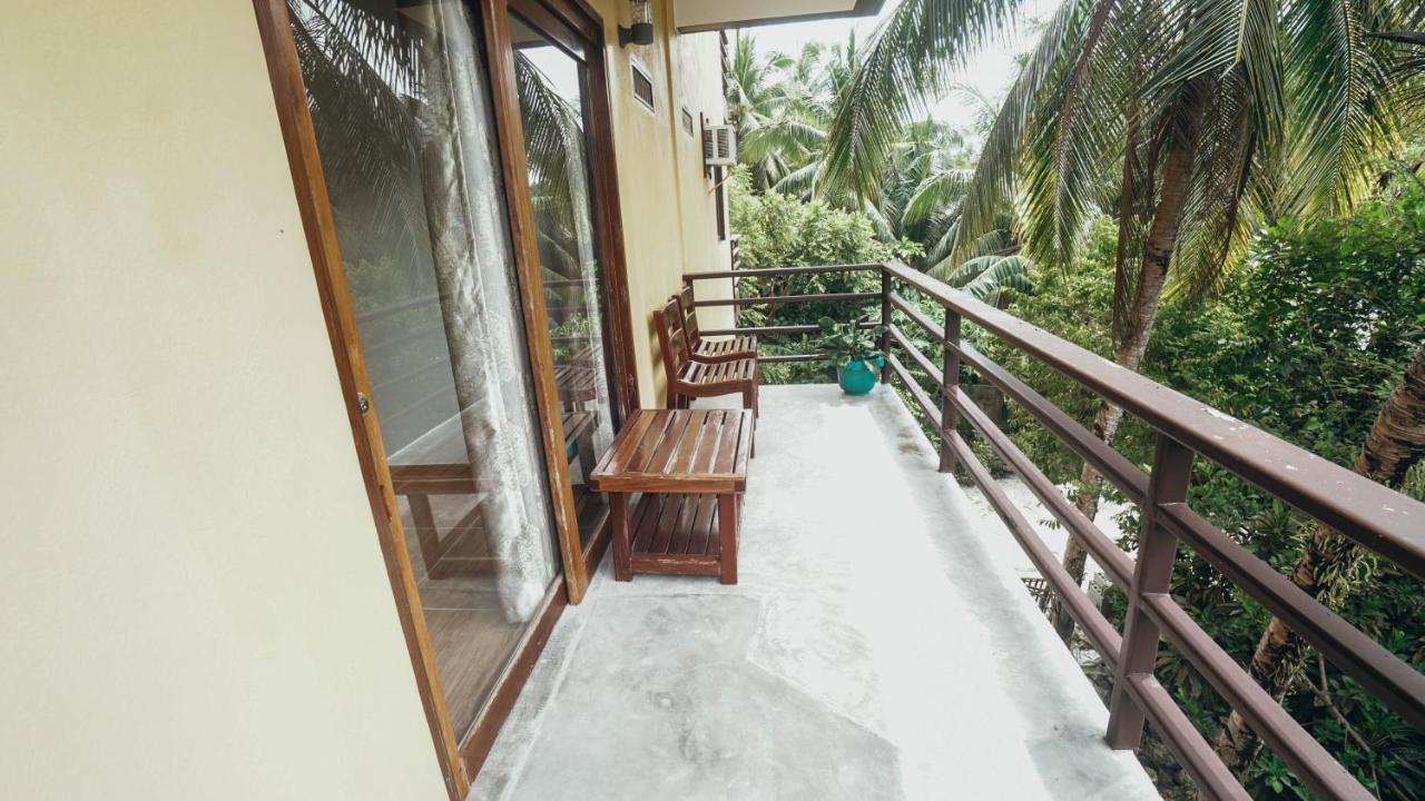 Point 303 Resort Генерал-Луна Экстерьер фото
